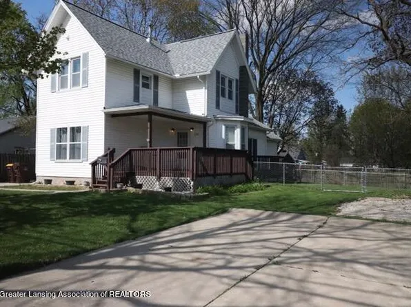218 W Main St, Grand Ledge, MI 48837