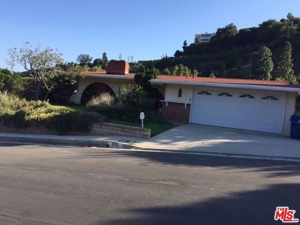 1st image of 1295 El Hito Cir