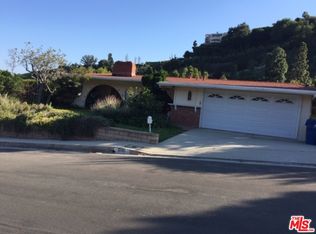1295 El Hito Cir, Pacific Palisades, CA 90272