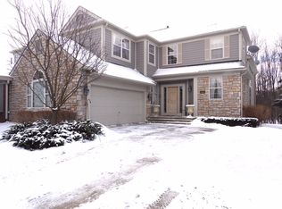 2441 Winding Brook Ct, Rochester Hills, MI 48309