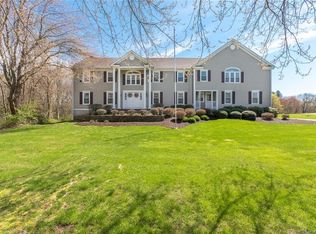 344 Cutlers Farm Rd, Monroe, CT 06468