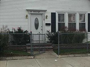 28 Carr St, Providence, RI 02905