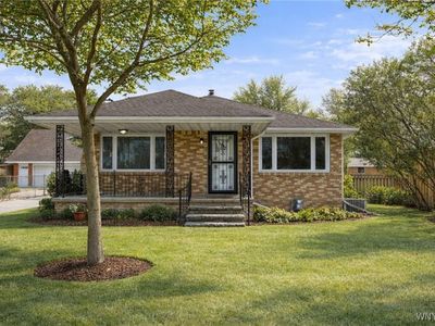 79 Raymond Ave, Cheektowaga, NY, 14227