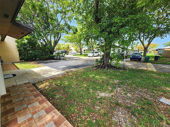 5th image of 11820 SW 125th Pl #11820
