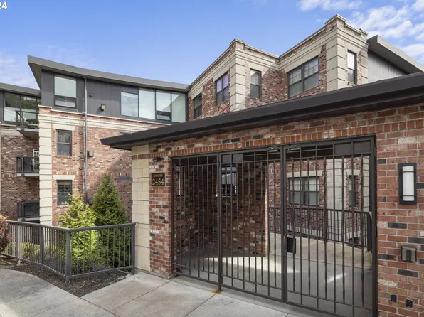 2454 NW Westover Rd Unit 405, Portland, OR 97210