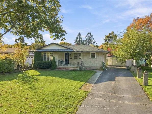 51 Highcourt Cres, Saint Catharines, ON L2M 3M5