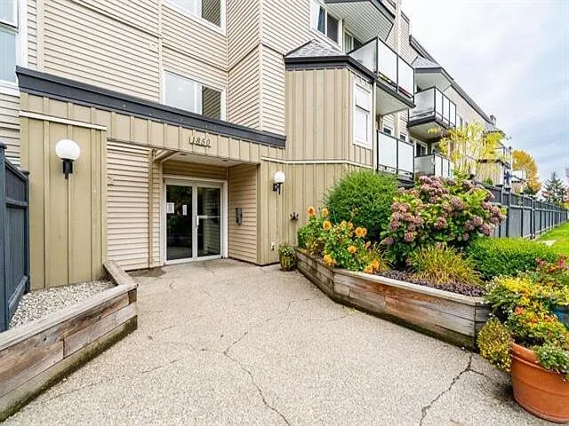 Building Photo - 1850 Southmere Cres E #8