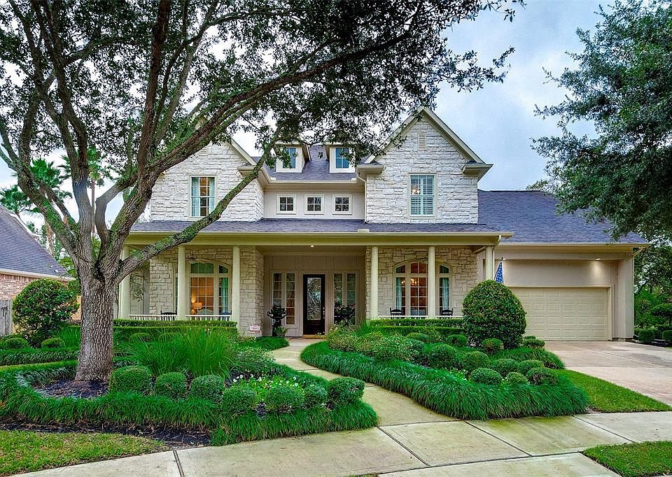 Welcome home to 22019 Lodge Stone Ct. This home is filled with welcoming elegance. Truly a show stopper inside and out, it is zoned to outstanding Katy schools, none of which will be subject to re-zoning! Cinco Ranch High School was recently ranked i