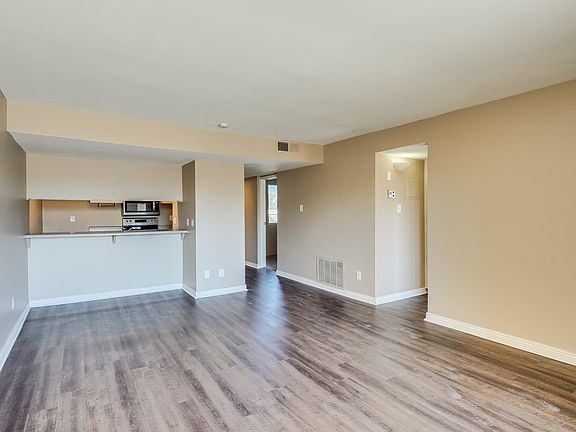 4th image of 3314 N 68th St Unit 227