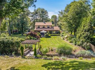 16 W Lake Blvd, Mahopac, NY 10541