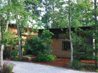 105 W Park Dr, Ocean Springs, MS 39564