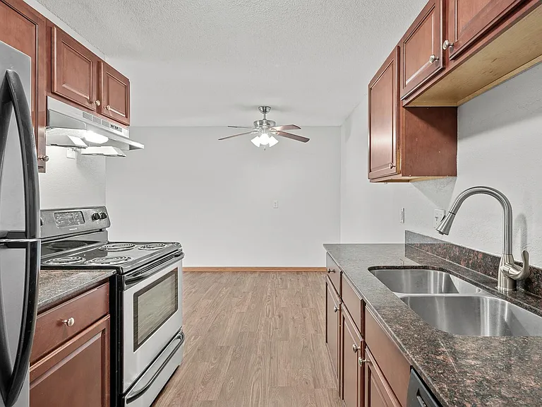 River Ridge Apartments — Photo 115