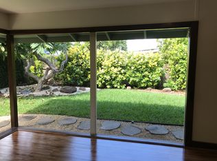 693 Old Mokapu Rd, Kailua, HI 96734