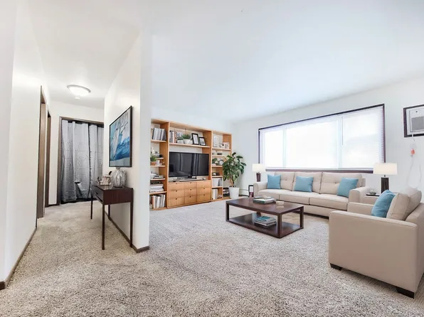 904 North Ridge I, 904 Thomas Ave NE #17, Jamestown, ND 58401