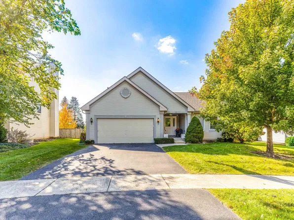 331 Woodhill Ln, Lake Villa, IL 60046