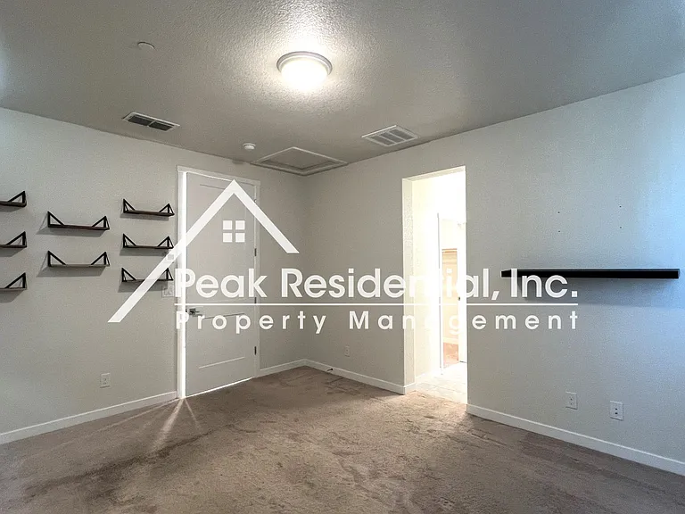 3283 Warbler Ct — Photo 25