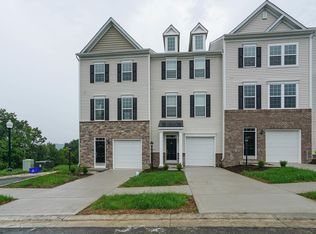 80 Dover Ct #80, Bridgeport, WV 26330