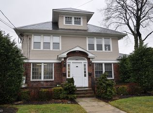 64 E Somerset St, Raritan, NJ 08869