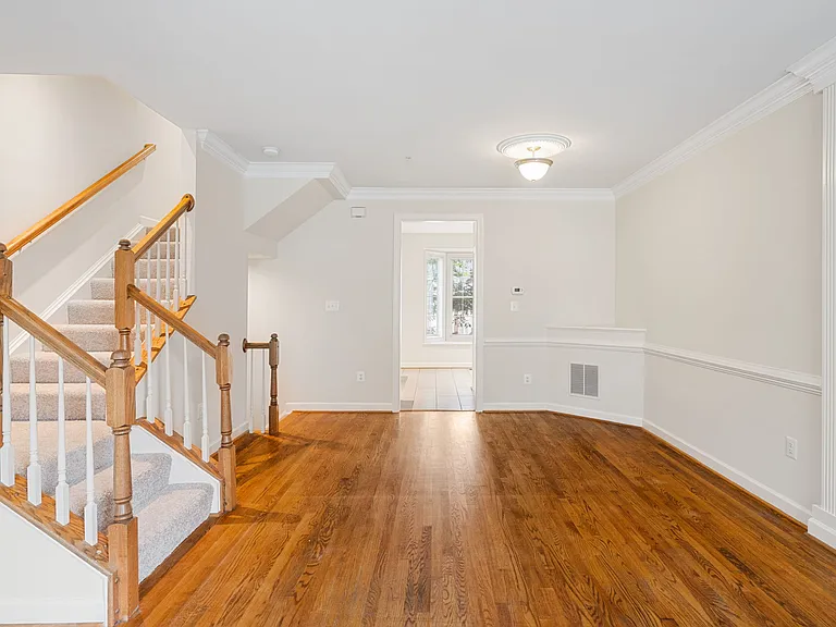 788 N Wakefield St — Photo 17