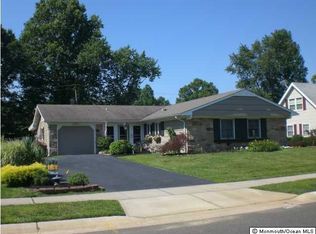 17 Noble Pl, Aberdeen, NJ 07747