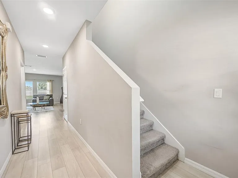 7571 Freesia Trce — Photo 3