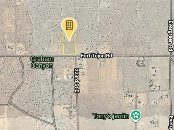 233 Fort Tejon, Llano, CA 93544