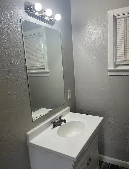 2036 Palo Alto St — Photo 10