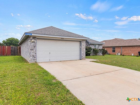 4th image of 4903 Velma Dr
