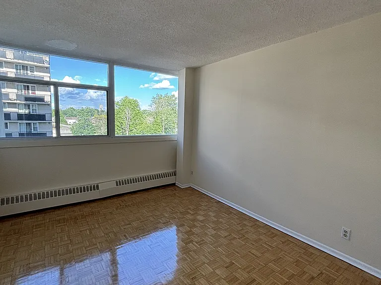 70 McEwen Ave #504 — Photo 11