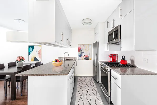 Sold by Compass | media 2