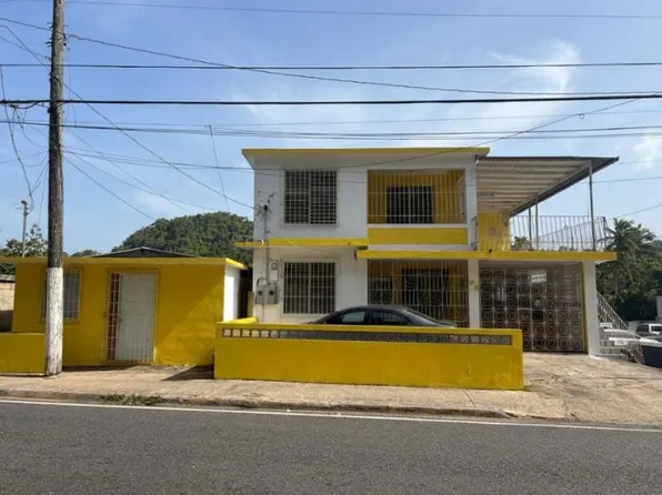 Calle Arizmendi 66, Florida, PR 00650