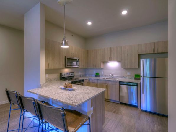 201 E Washington St #209