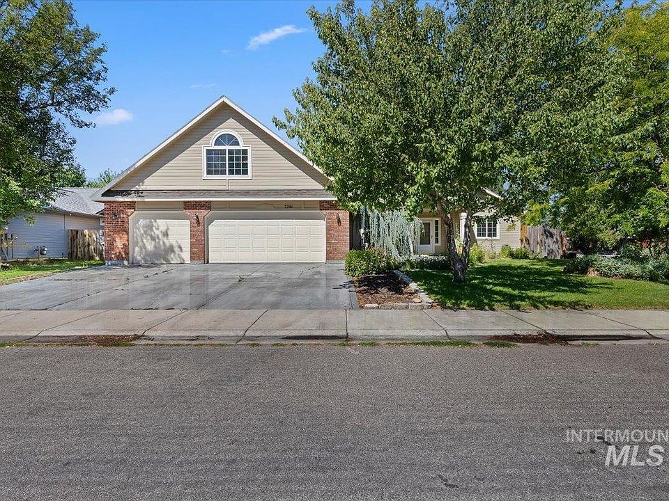 1st image of 7741 N Dodgin Ave