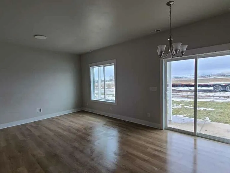 109 Hillcrest Ave — Photo 6