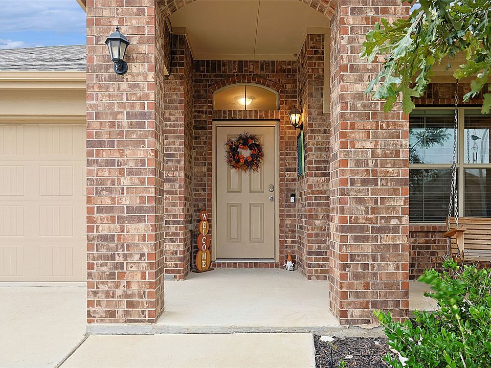 1st image of 1228 Walnut Cliff Ct