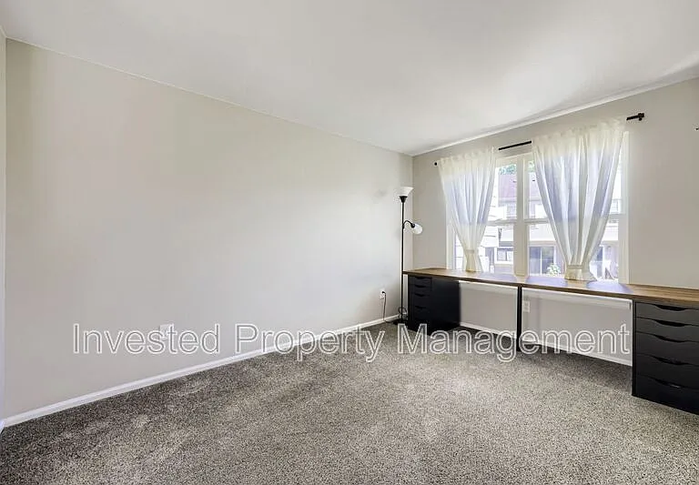7650 S Steele St — Photo 10