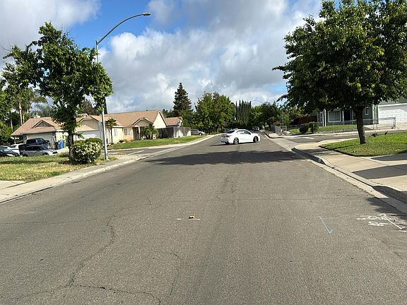 4th image of 1893 5th St