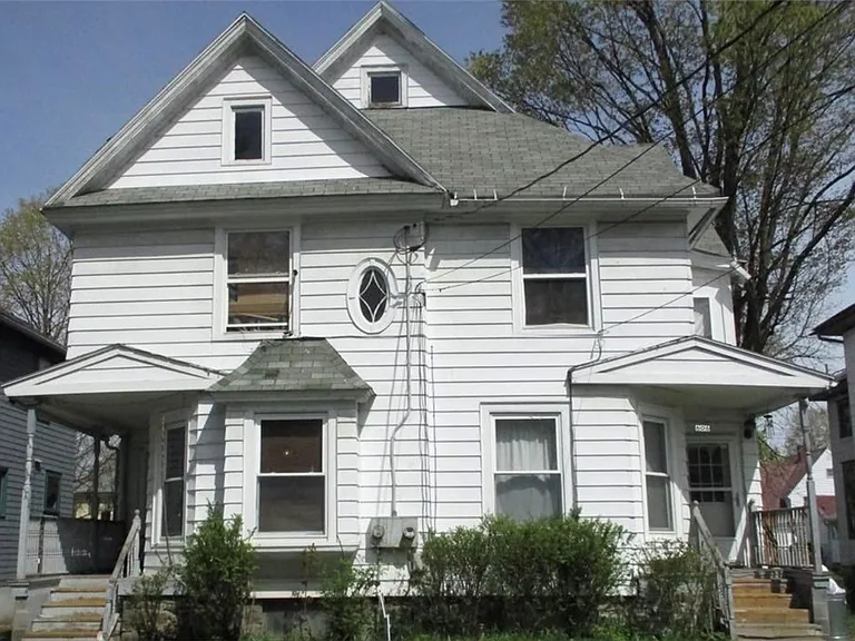 606 W Gray St — Photo 1