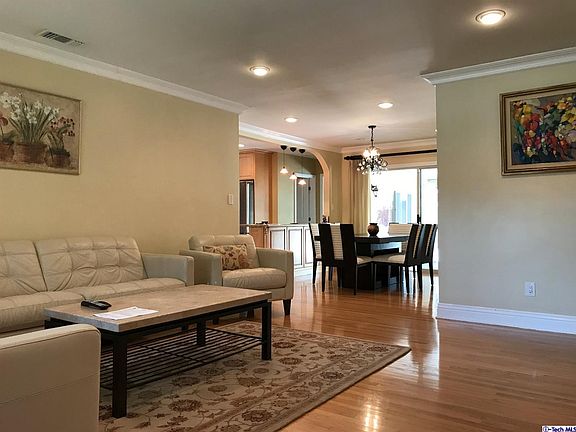 4th image of 9001 Sophia Ave
