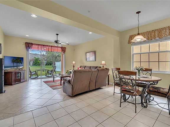 5th image of 9837 Moss Rose Way