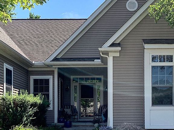 2nd image of 2817 Gates Ct