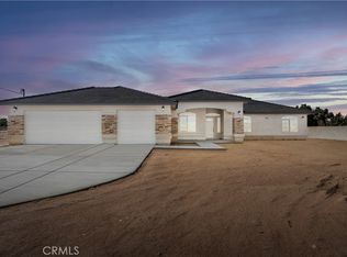 9028 8th Ave, Hesperia, CA 92345