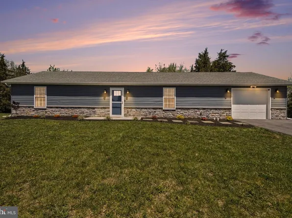 4313 Percy Ave, Chambersburg, PA 17202