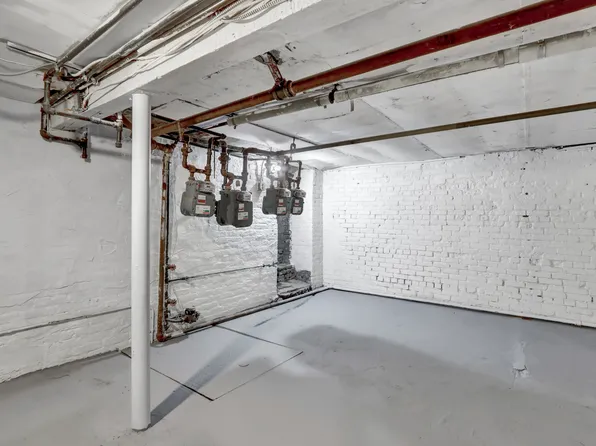 62 15th Street image 23 of 26