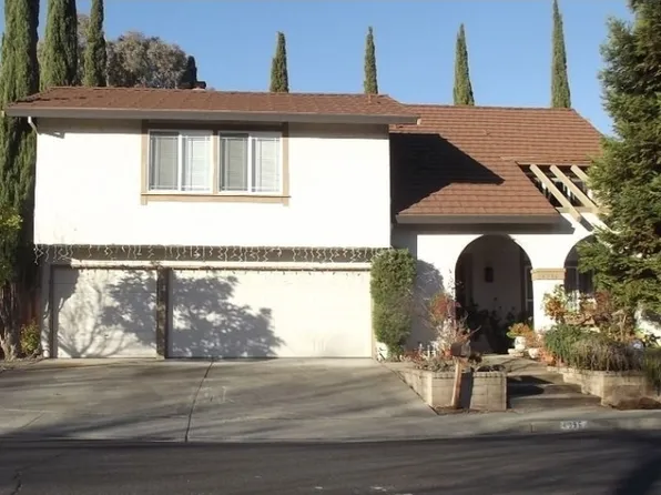 4396 N Sweetbriar Ct, Concord, CA 94521