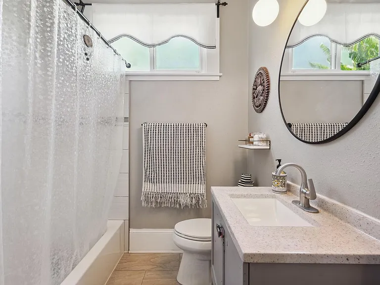 2311 Dumaine St — Photo 5