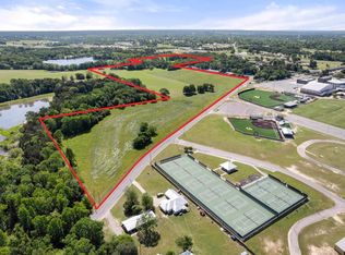 Old Paris Rd, Mount Pleasant, TX 75455