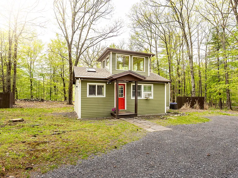 2465 Glasco Tpke #5 — Photo 1