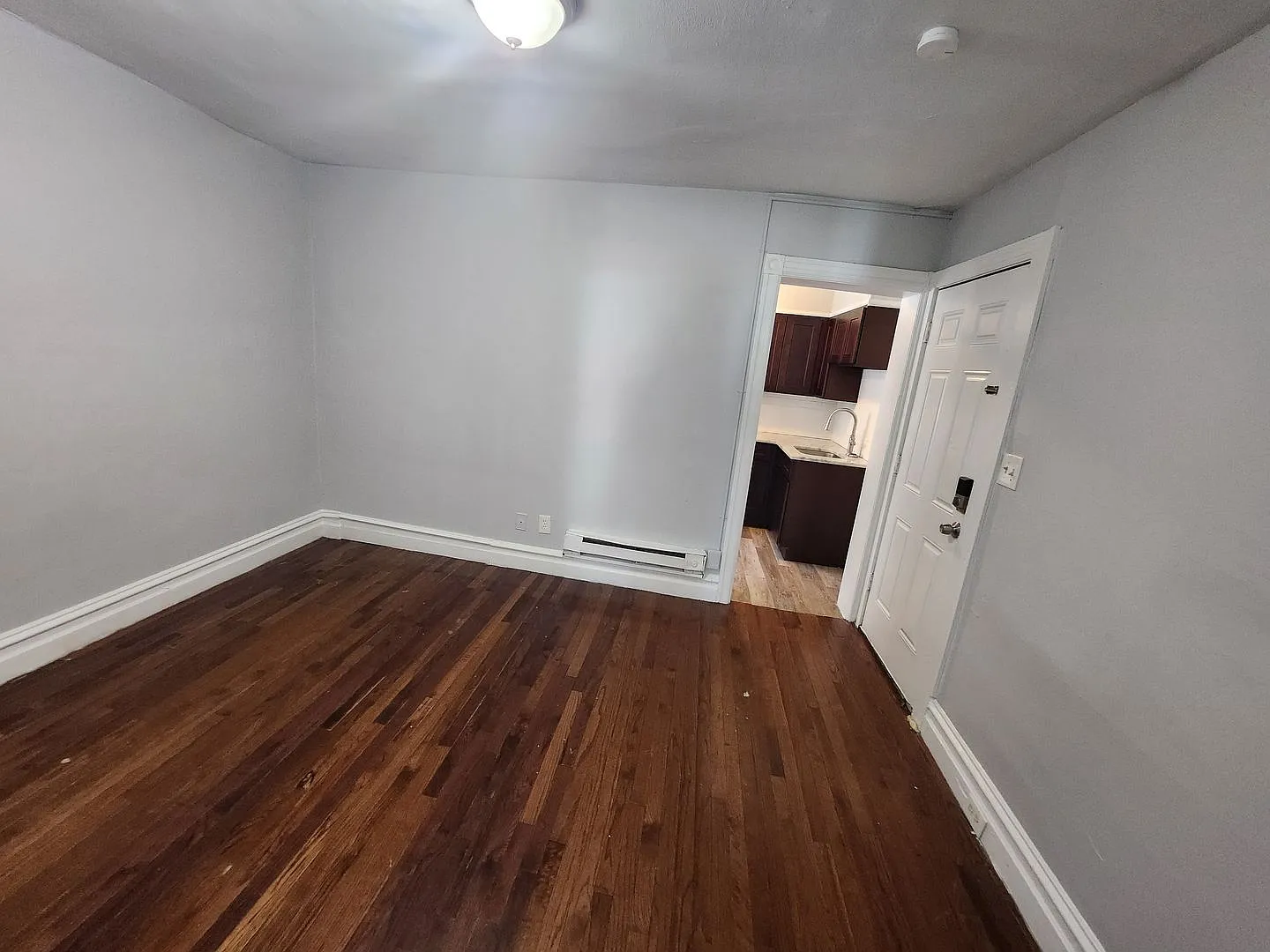 207 N 8th St — Photo 2