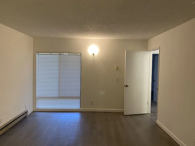 2101 Shoreline Dr #203 — Photo 5
